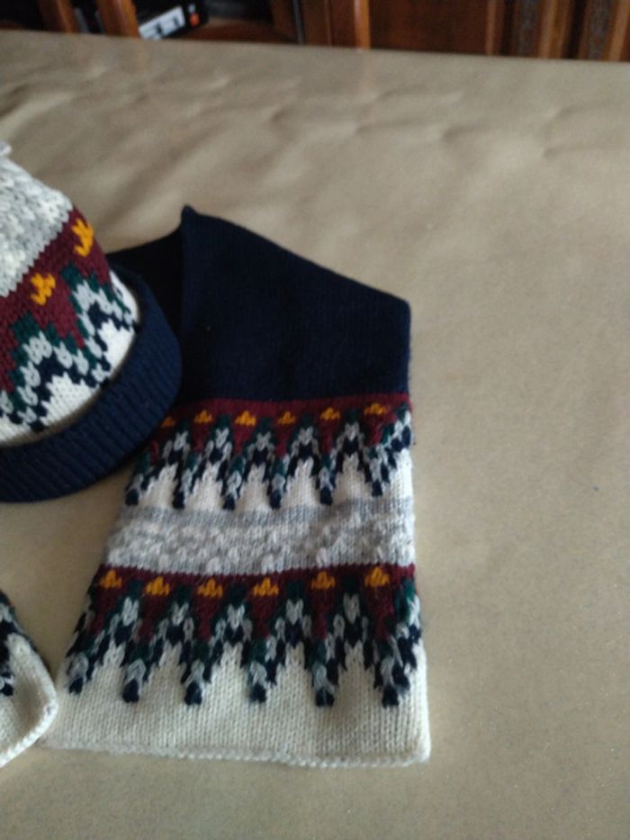 Écharpe et bonnet laine - photo numéro 3