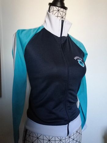 Veste de sport. Taille M