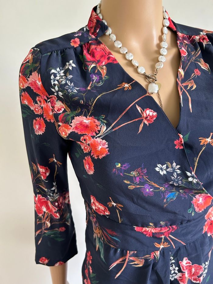 Robe bleue marine et fleurie neuve Morgan taille 34 - photo numéro 4