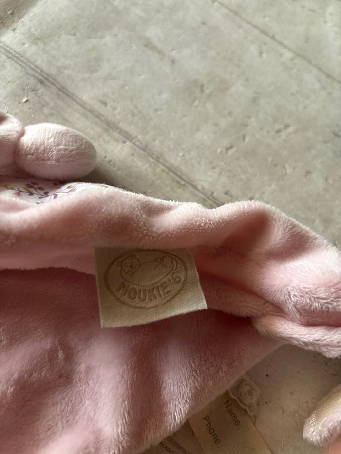Doudou plat poupée fille rose prune fleurs Nina Kenza Noukies - photo numéro 3