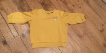 Pull moutarde 12 mois