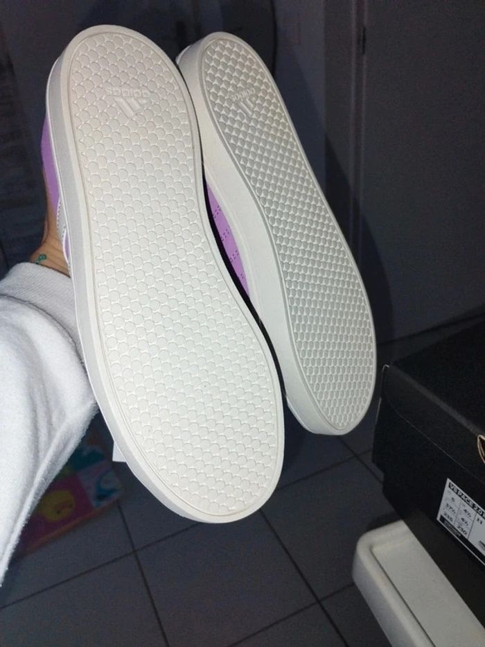 Basket Adidas neuves - photo numéro 4