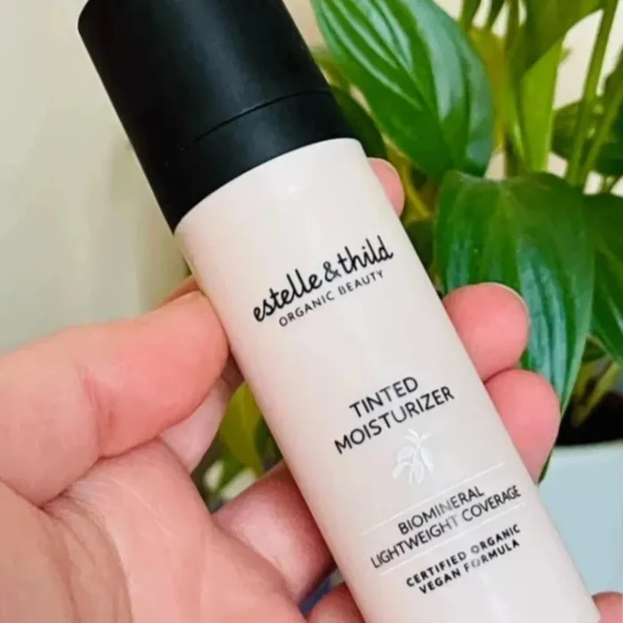 crème teintée BioMineral Tinted Moisturizer Estelle & Thild Neuf