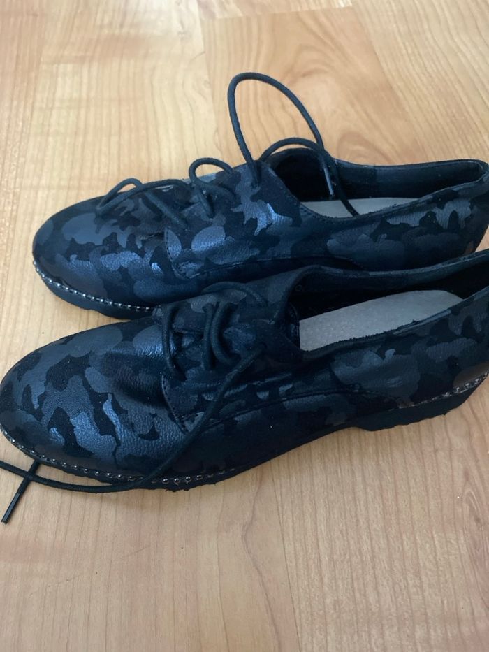 Chaussures neuve - photo numéro 4