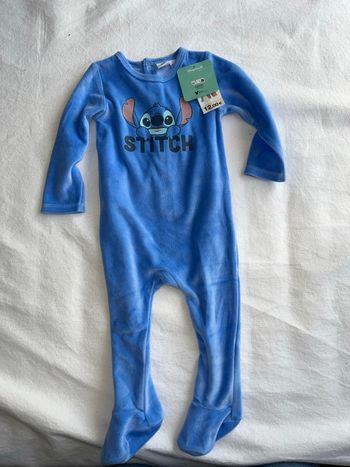 Pyjama stitch 12mois 
