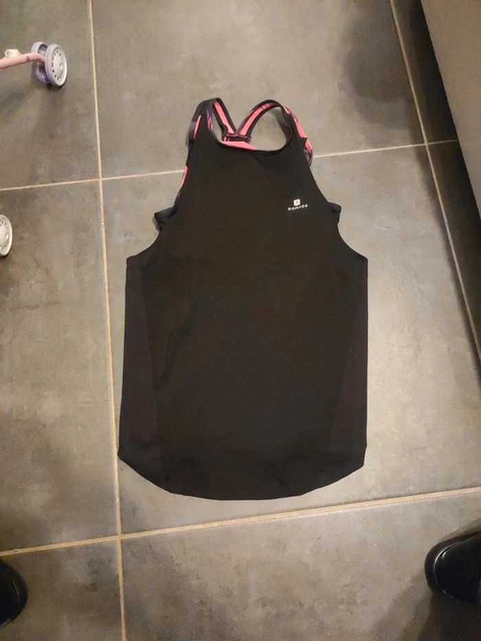 Top dos croisé avec brassière inclus / sport