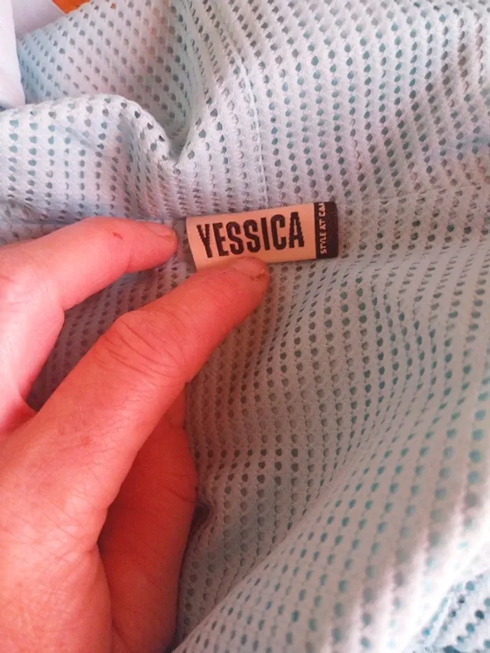 Veste légère sans manches cintrée - photo numéro 6