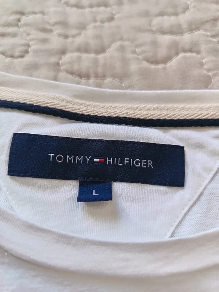 T-shirt à manches courtes Tommy Hilfiger taille L - photo numéro 4