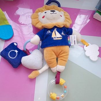Peluche lion