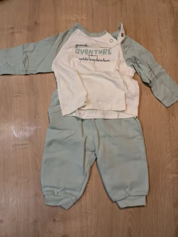 Ensemble jogging 6 mois