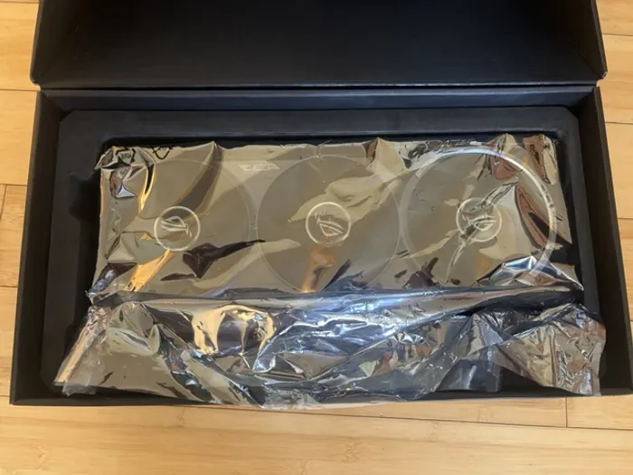 ASUS ROG Astral GeForce RTX 5080 16 Go GDDR7 OC Edition - photo numéro 4