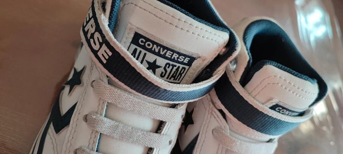 Baskets montantes Converses T27 - photo numéro 5