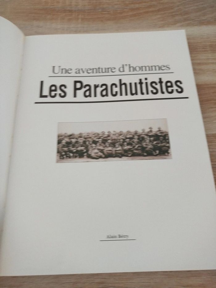 Une aventure d'hommes les parachutistes - photo numéro 4
