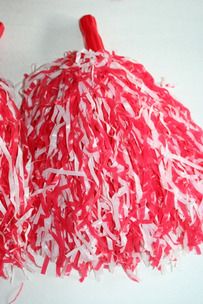 Kit pompons Pompom girls + mégaphone - photo numéro 3