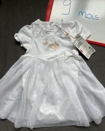 Robe de cérémonie neuve 9 mois