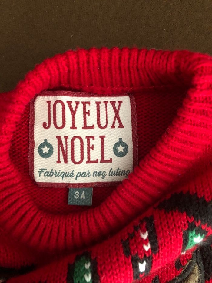 Pull Noël rouge - photo numéro 2