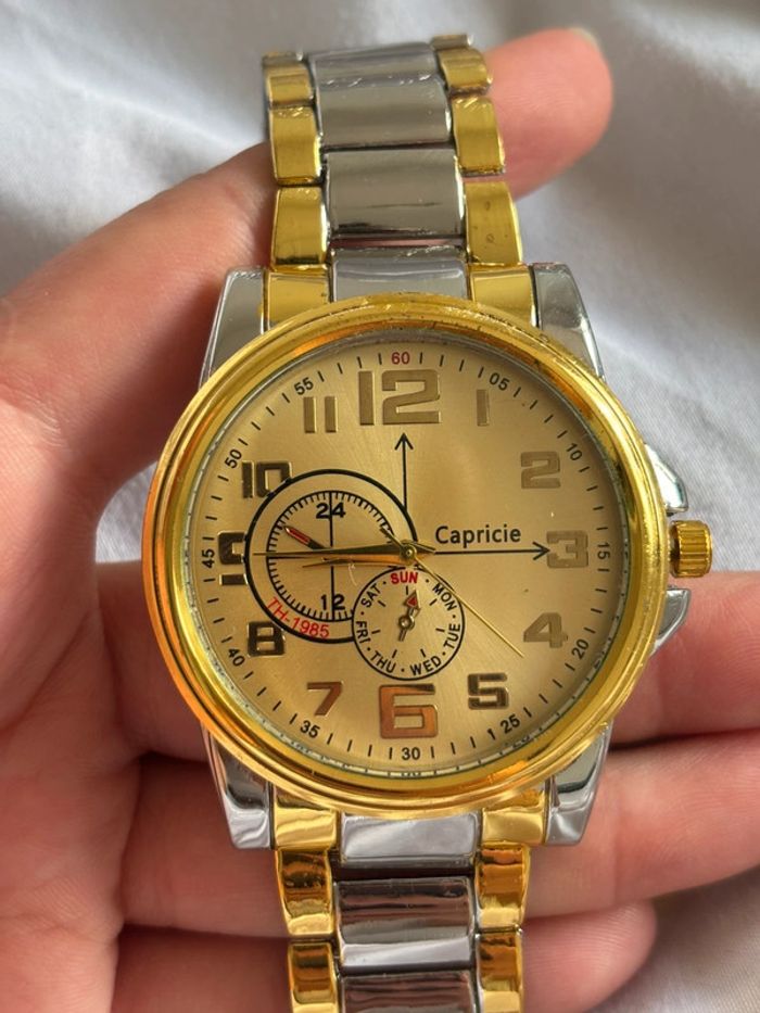Montre homme Capricie – neuve – cadran doré – bracelet argenté/doré acier inoxydable - photo numéro 2