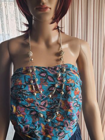 Collier moderniste années 1970. Signé LBVYR