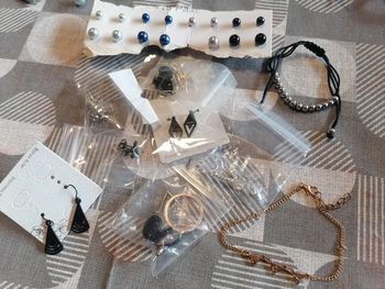 Lot de boucle d oreille neuve