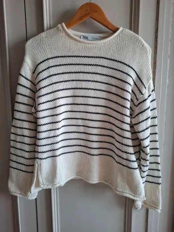 Pull rayé tricoté Zara