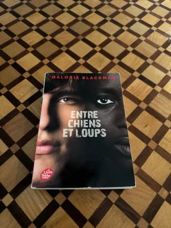 Livre Entre chiens et loups