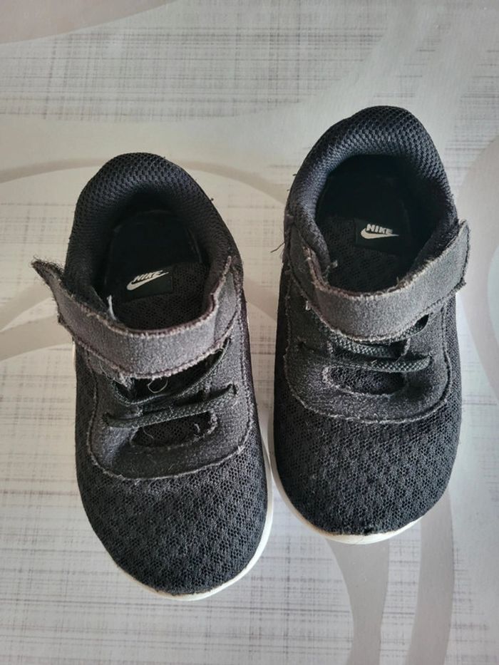 Chaussures pointure 22
