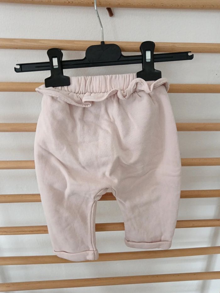 Joggings tape a l'oeil - photo numéro 3