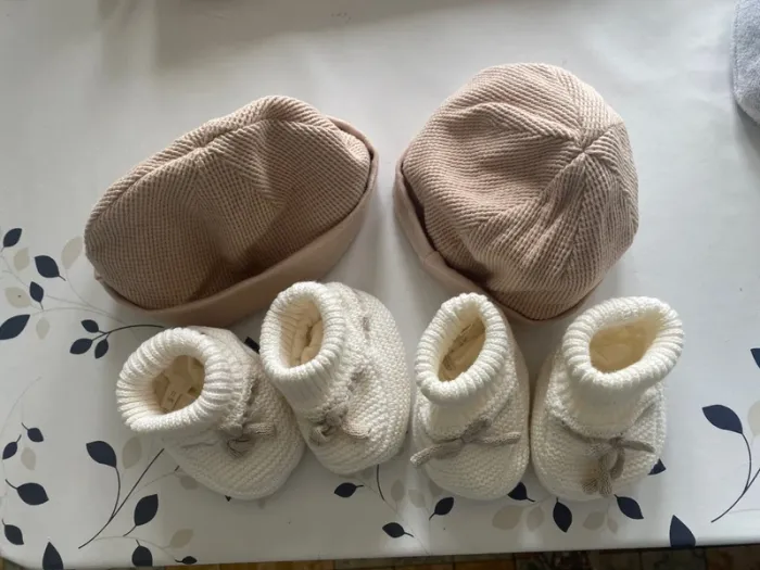 Lot naissance et 1 mois - photo numéro 3