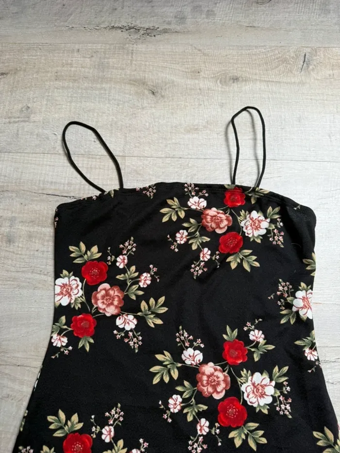 Robe à fleurs - photo numéro 4