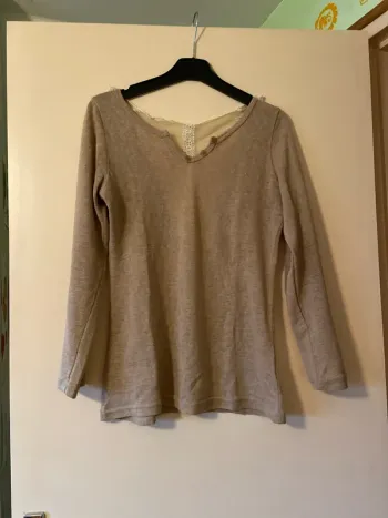 Pull avec dentelle