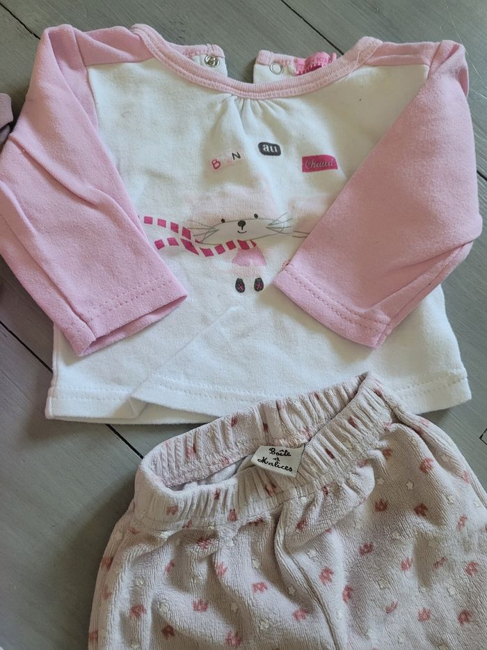 Lot 6 mois - photo numéro 3