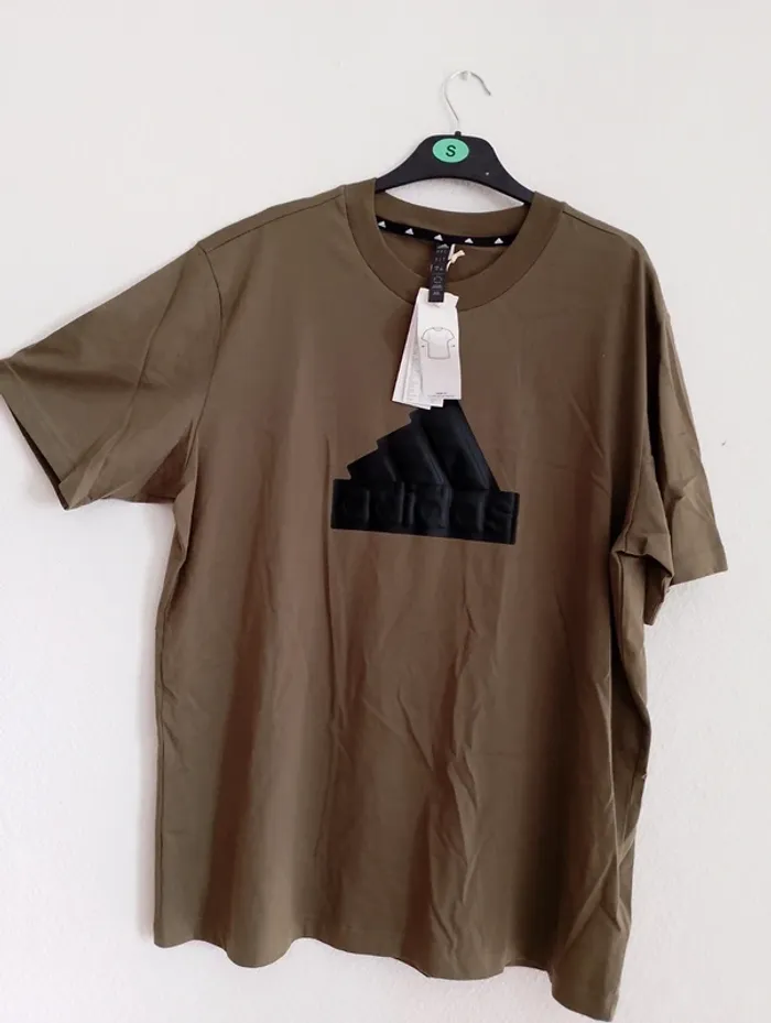 T-shirt adidas homme taille L