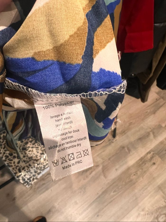 Chemise satinée bleu neuve - photo numéro 3