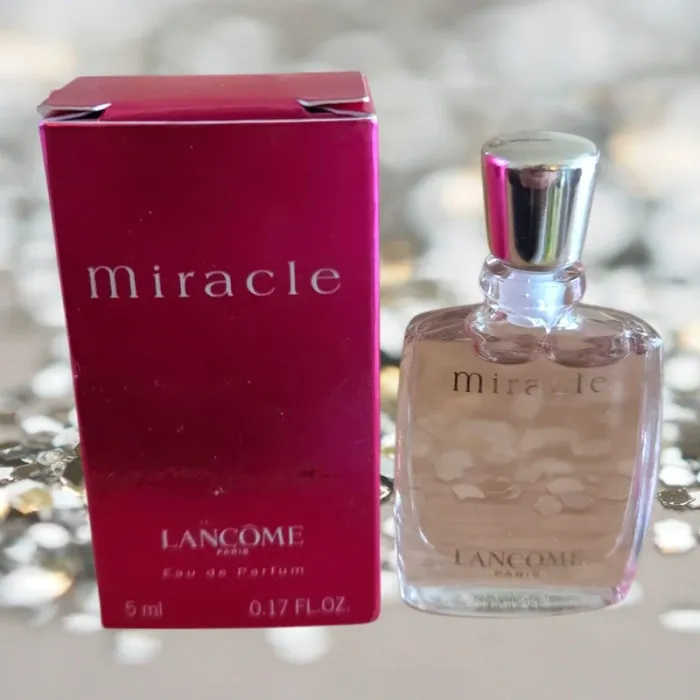 Miniature de parfum Neuve 🌸