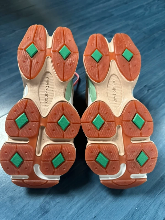 Baskets New Balance 9060, taille 39.5 - photo numéro 6