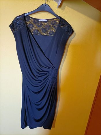 Petite robe noire drapée & dos dentelle GÉMO