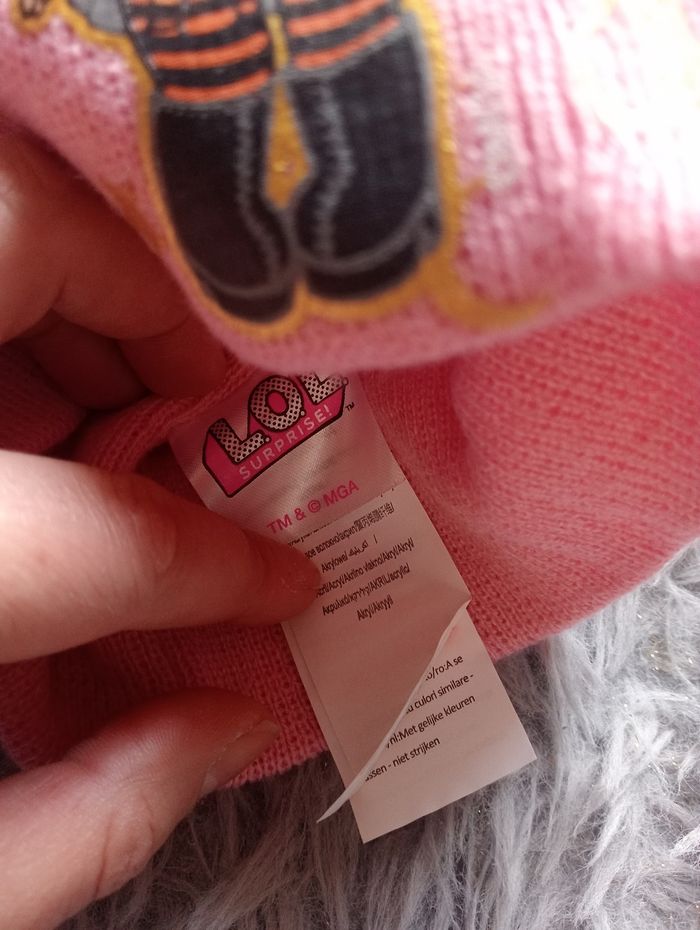 Bonnet + Gants LOL Surprise neuf - photo numéro 5