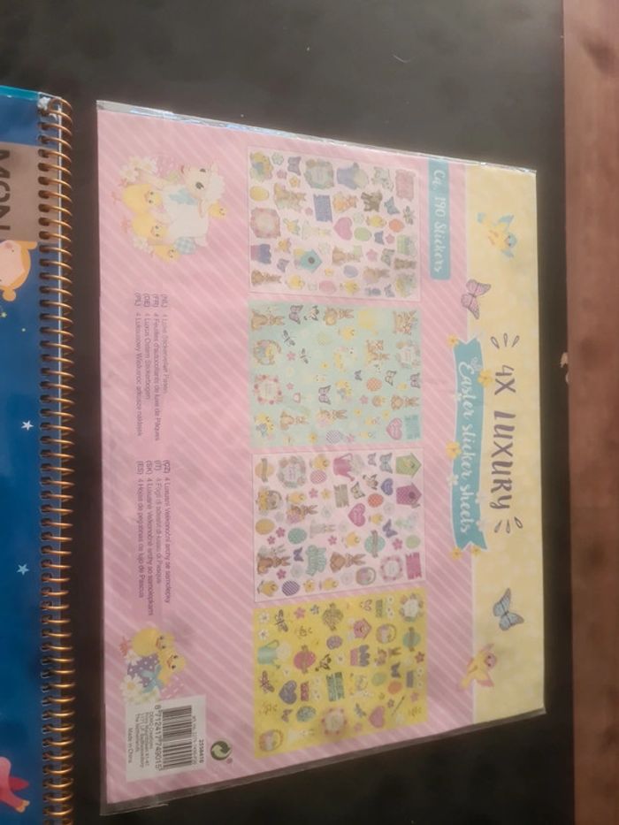 Coloriage merveilleux + 190 stickers - photo numéro 3