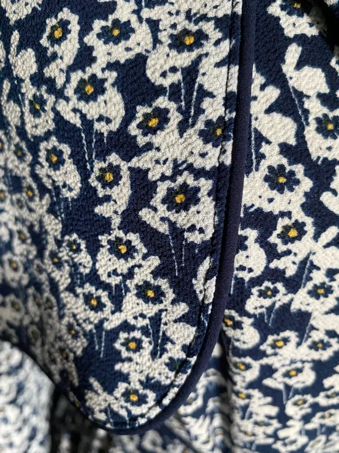Trench-coat à fleurs Yumi - photo numéro 2