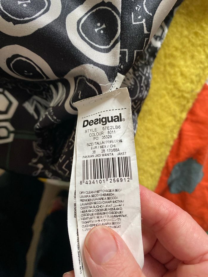 Manteau desigual jaune - photo numéro 6