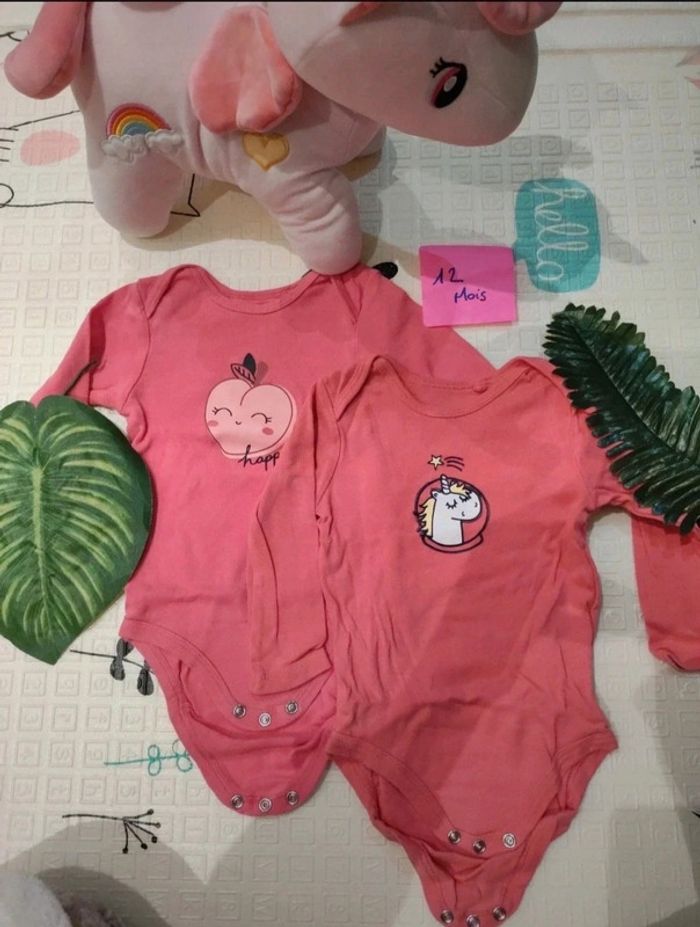2 bodies ML 6-12 mois fille