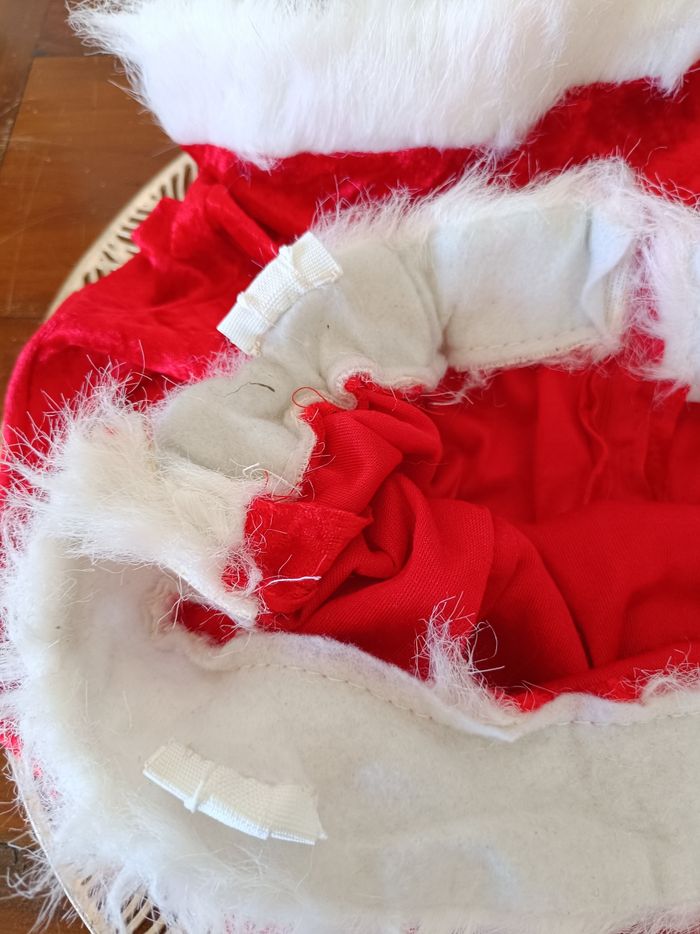 Robe de mère-Noël.   jambières et Bonnet - photo numéro 8