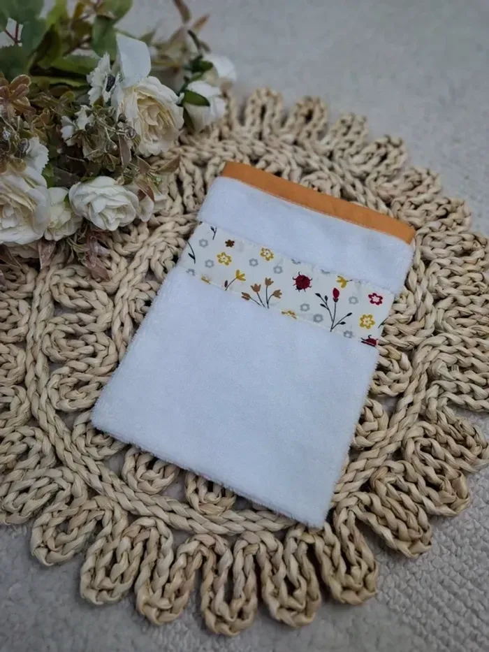 Gant de toilette en bambou motif fleur