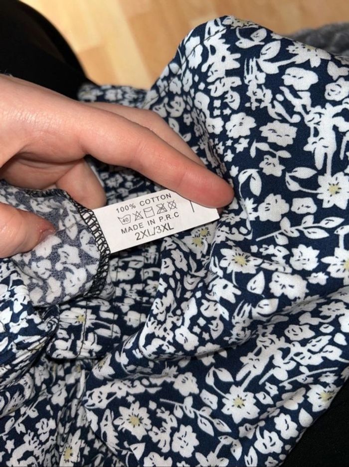 Lot de 2 shorts fluides bleu marine & vert à fleurs blanches – Taille XXL – Neufs sans étiquette - photo numéro 3