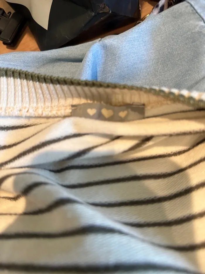 T-shirt manches longues rayé avec inscription, amour, rock ‘n’ roll vintage femme - photo numéro 3