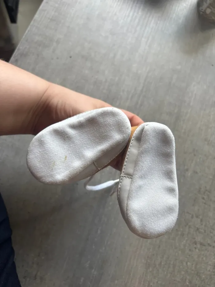 Chaussure bébé - photo numéro 2