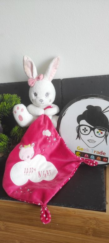 Doudou Lapin blanc Mouchoir rose Happy Night Simba toys noeid nuage étoile ours