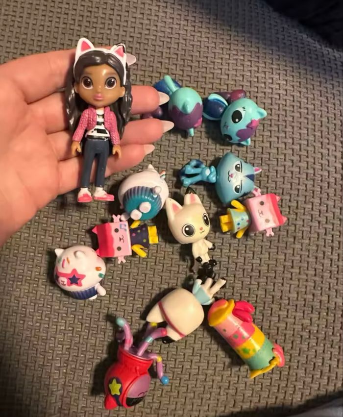 Lots figurines gabby chat