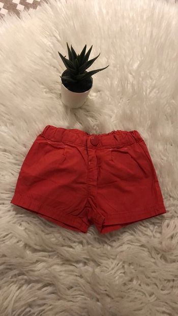 Short rouge