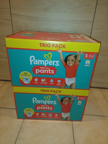 222 couches Pampers Baby-Dry Pants taille 5 (2 cartons de 111 couches) 💧